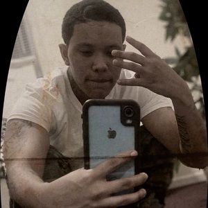 Meet your Posher, Kayla